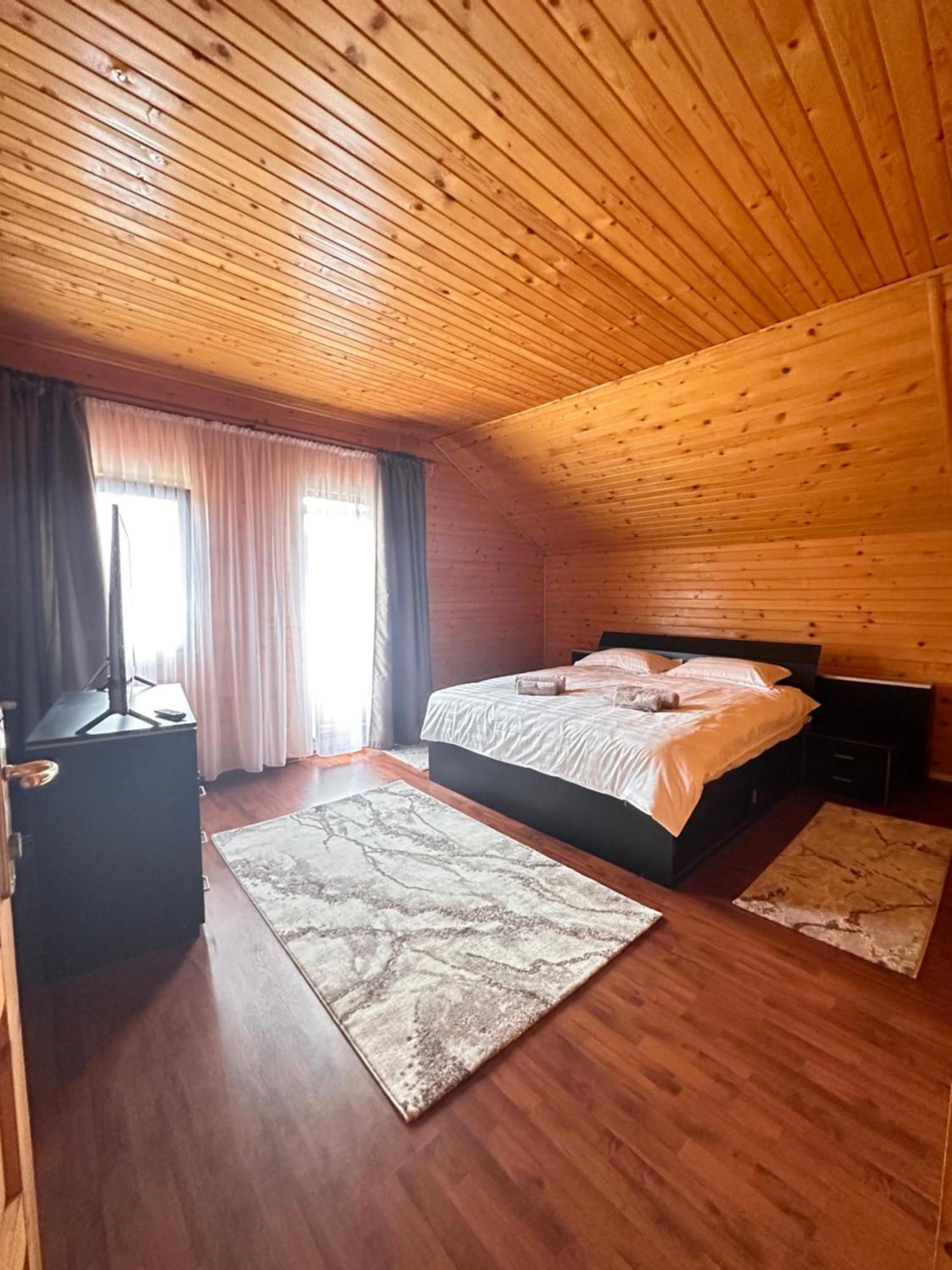 Chalet Ollie's Mountain Buşteni